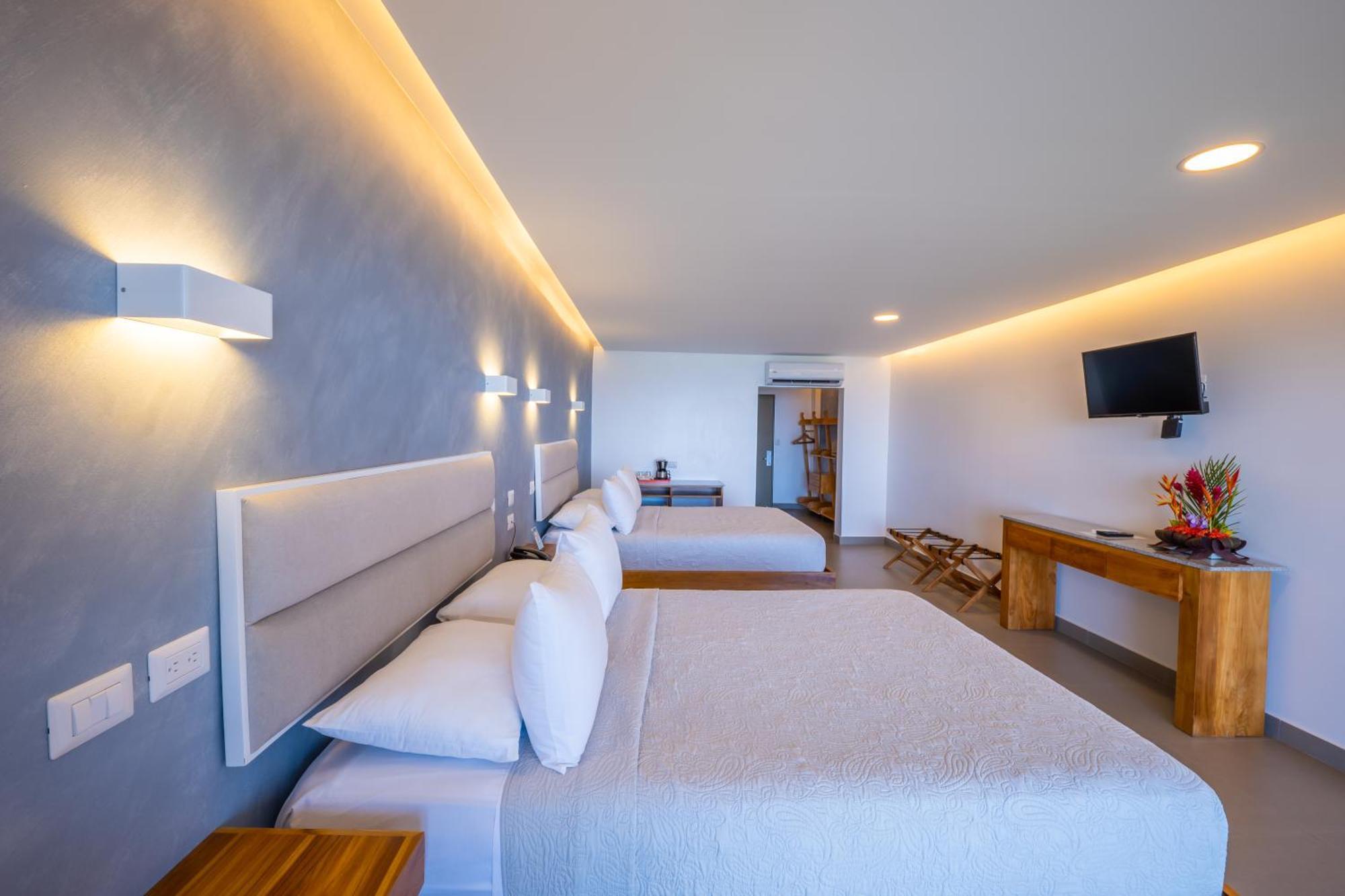 Hotel La Mariposa มานูเอล อันโตนิโอ ภายนอก รูปภาพ